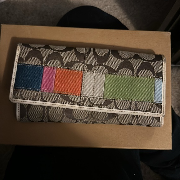 Coach Wallet - Picture 7 of 7